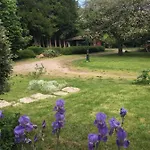 Le Du Val *